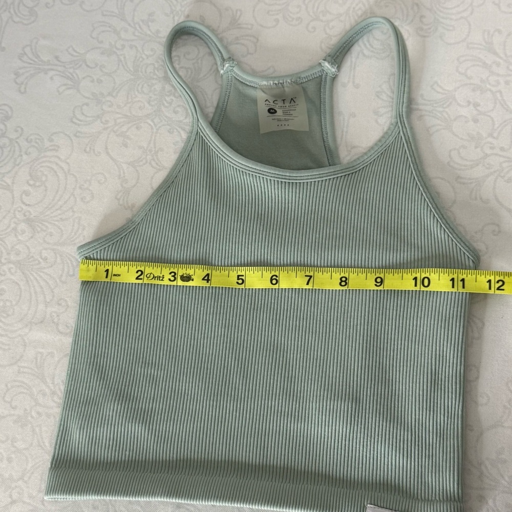 Acta Wear Seamless Ribbed Tank Top Size Medium - Picture 8 of 10